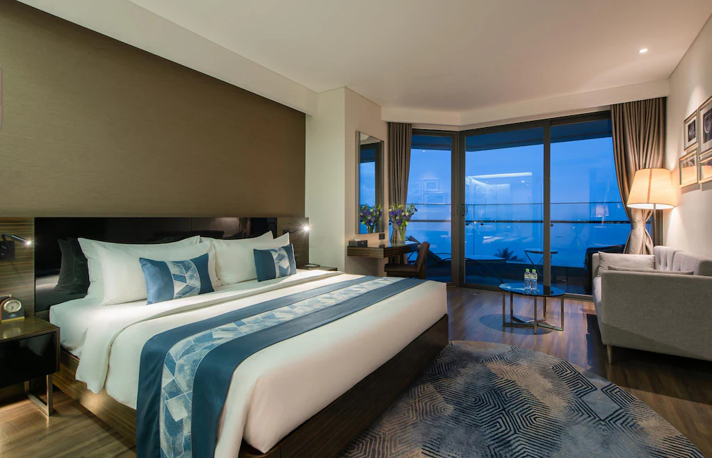 Khách sạn Queen Ann Nha Trang